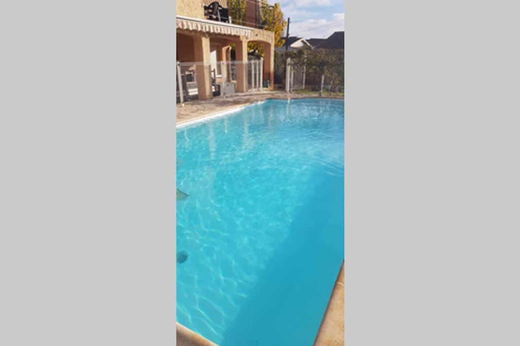Un Charmant Logement Apartment เอก-มอร์ต ภายนอก รูปภาพ
