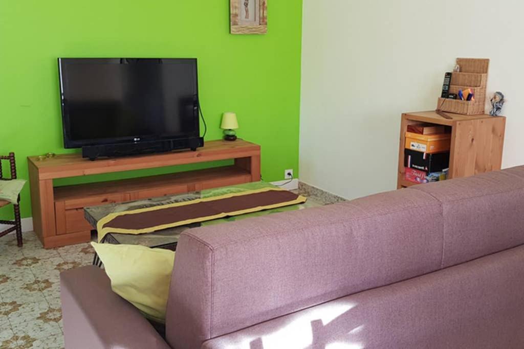 Un Charmant Logement Apartment เอก-มอร์ต ภายนอก รูปภาพ